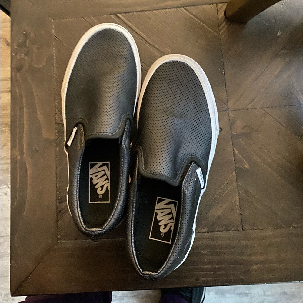 Vans flats